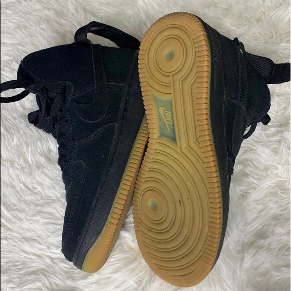 Nike Air Force 1 High LV8 - Picture 5 of 6